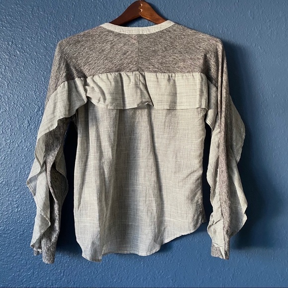 Skies Are Blue Gray Ruffle Sleeve Mixed Print Top - Picture 2 of 7